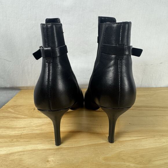 Michael Kors The Jet Set 6 Women's 6M Black Heeled Pull On Ankle Boots - Picture 3 of 13